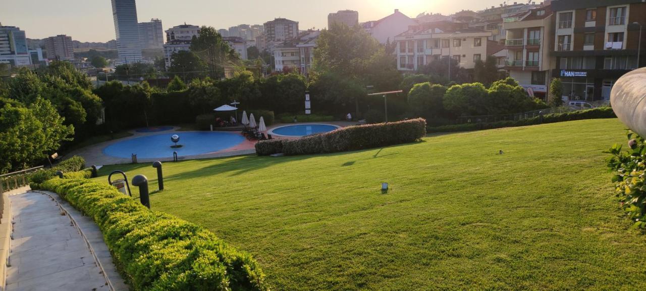 Studyo At High Flat Lejlighed Istanbul Eksteriør billede